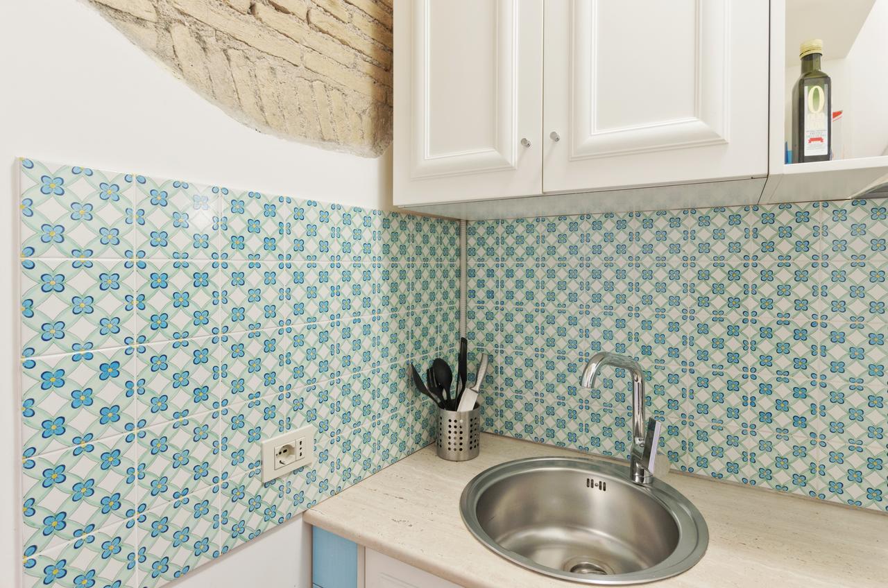 רומא Studio Vicolo De Renzi Trastevere מראה חיצוני תמונה
